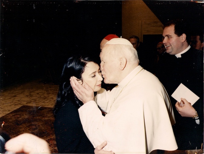 Il saluto di Sua Santità Giovanni Paolo II alla Sala Nervi in Vaticano